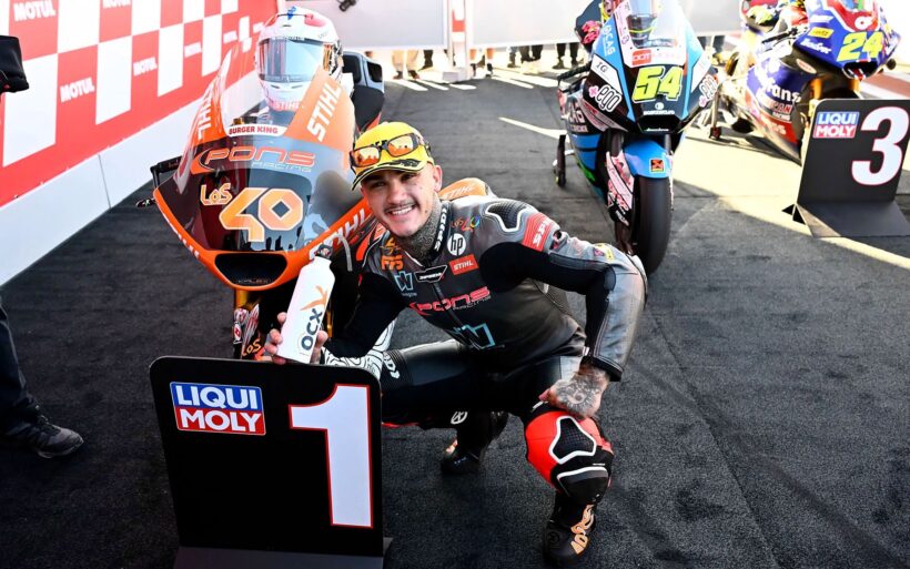 ARÓN SE LUCE ANTE SUS PAISANOS, POLE DE MOTO2™ EN EL #VALENCIAGP