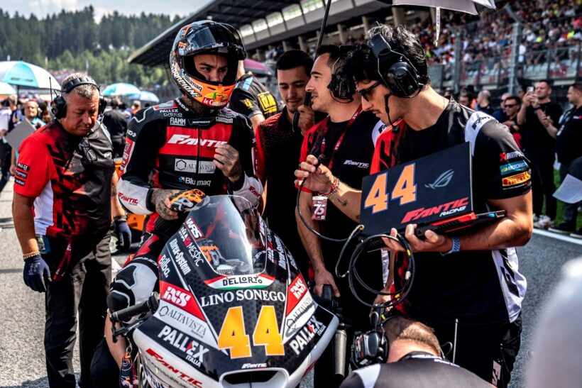 ARÓN TERMINA CUARTO DE CARRERA EN EL RED BULL RING