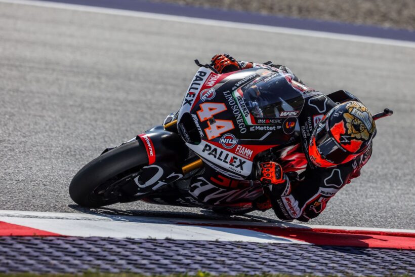 FREE PRACTICE 2 DEL #AUSTRIANGP, ARÓN PRIMERO CON CAÍDA