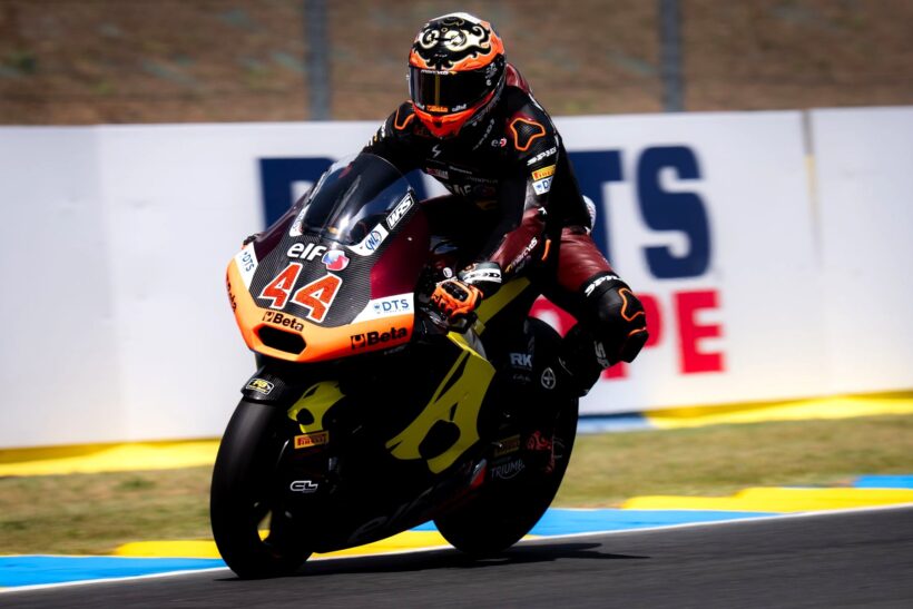 ARÓN TERMINA DÉCIMO TERCERO EN LA FP2 DE LE MANS, PERO CON CAÍDA