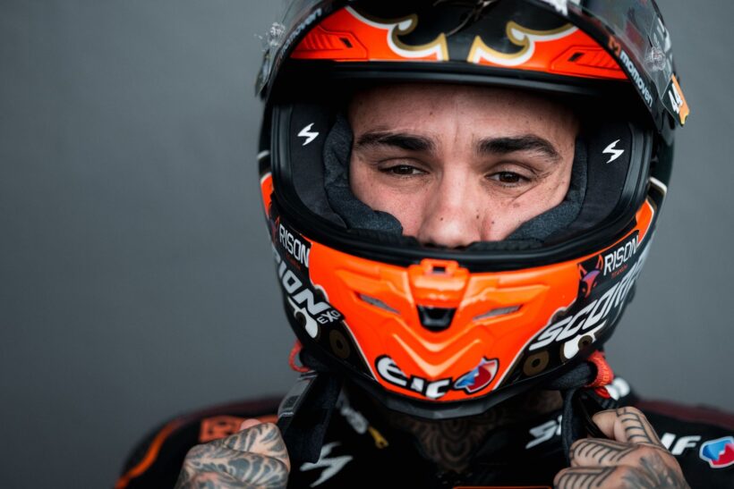 NUEVA CAÍDA DE ARÓN AHORA EN LA CARRERA DE SACHSENRING NUEVA CAÍDA DE ARÓN AHORA EN LA CARRERA DE SACHSENRING